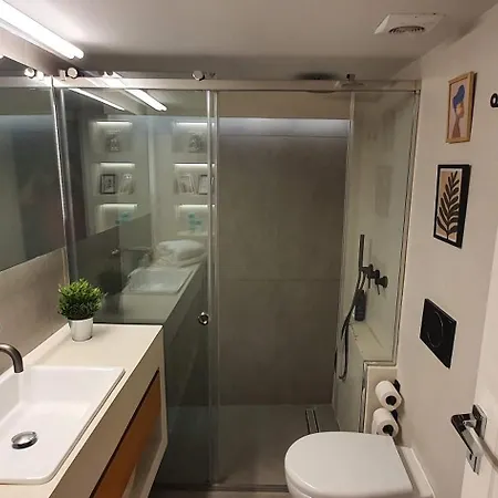 Heart Of Faliro 2br 5m Walk To - Newly Renovated Athens