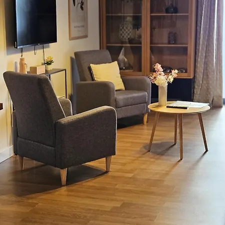 Heart Of Faliro 2br 5m Walk To - Newly Renovated * Athens