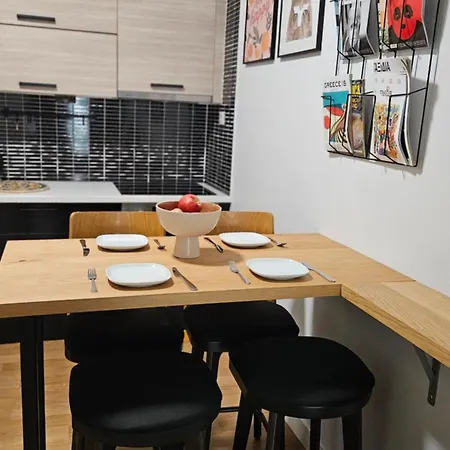 Heart Of Faliro 2br 5m Walk To - Newly Renovated Apartment Athens