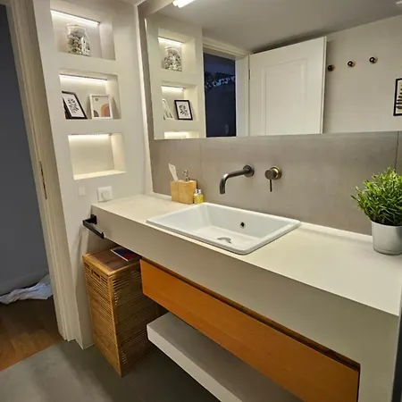 Apartment Heart Of Faliro 2br 5m Walk To - Newly Renovated